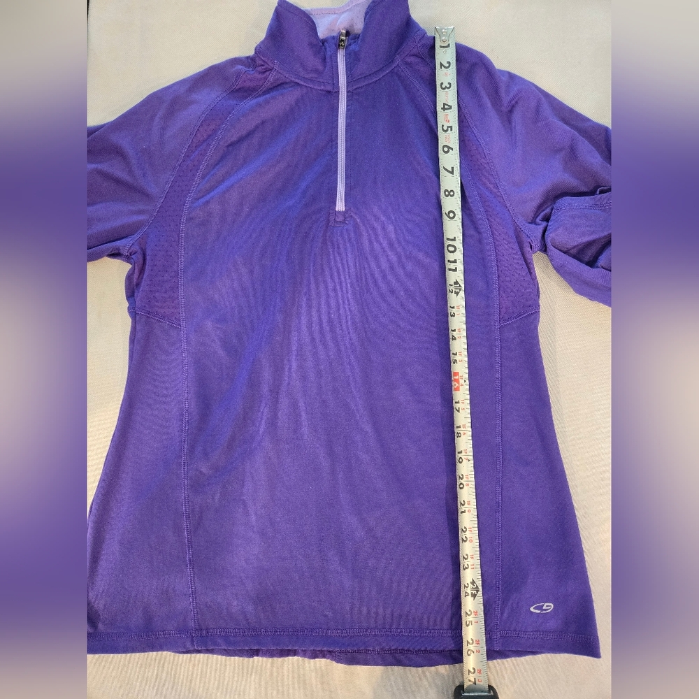 Champion Pullover - Medium - Purple - Like New‎ - Picture 5 of 7
